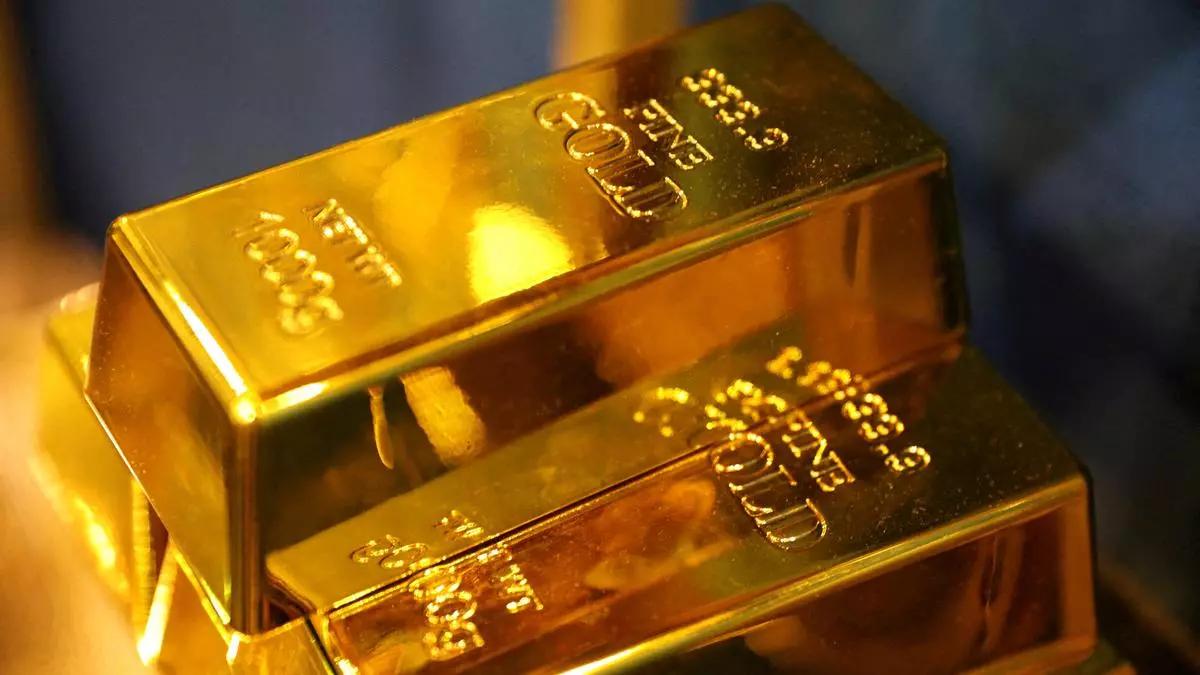 Central banks bet big on gold as global uncertainty lingers